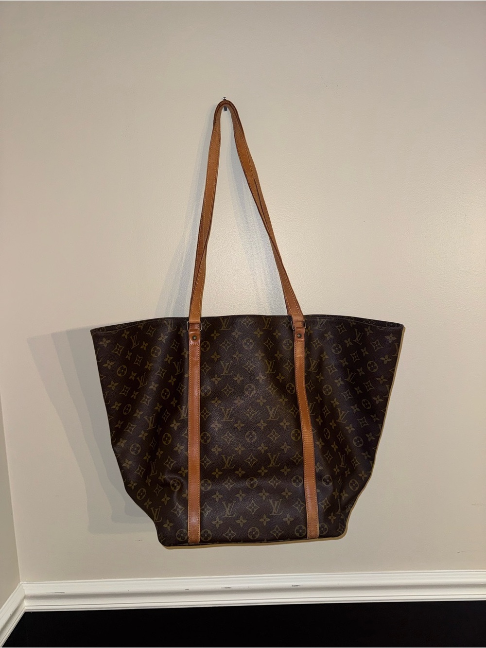 Authentic Louis Vuitton Sac Shopping GM (Enormous) Classic Monogram Canvas